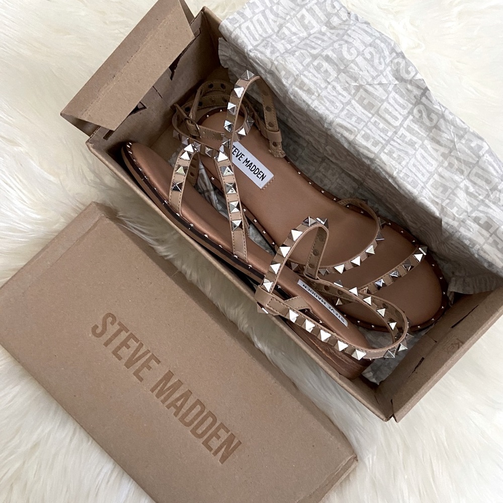 Steve Madden Travel Sandal in Tan